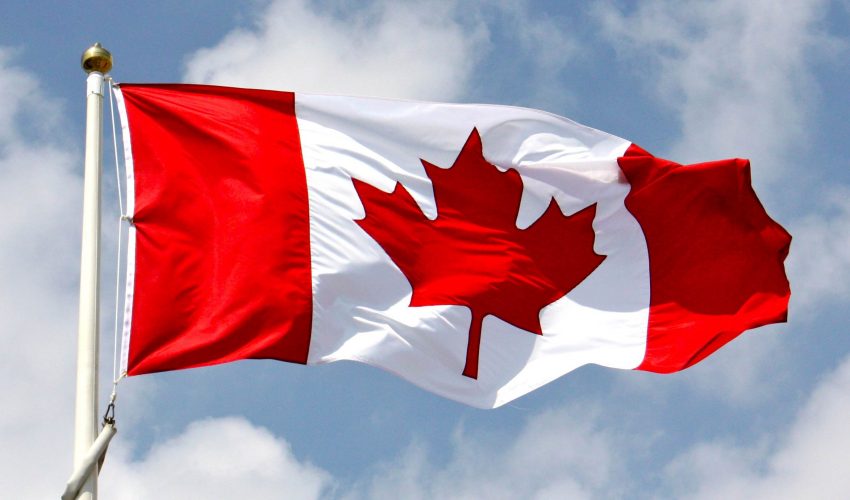 پرچم ملی کانادا - کاسپن پرچم - پرچم رومیزی کانادا - پرچم اهتزاز کانادا - پرچم تشریفات کانادا